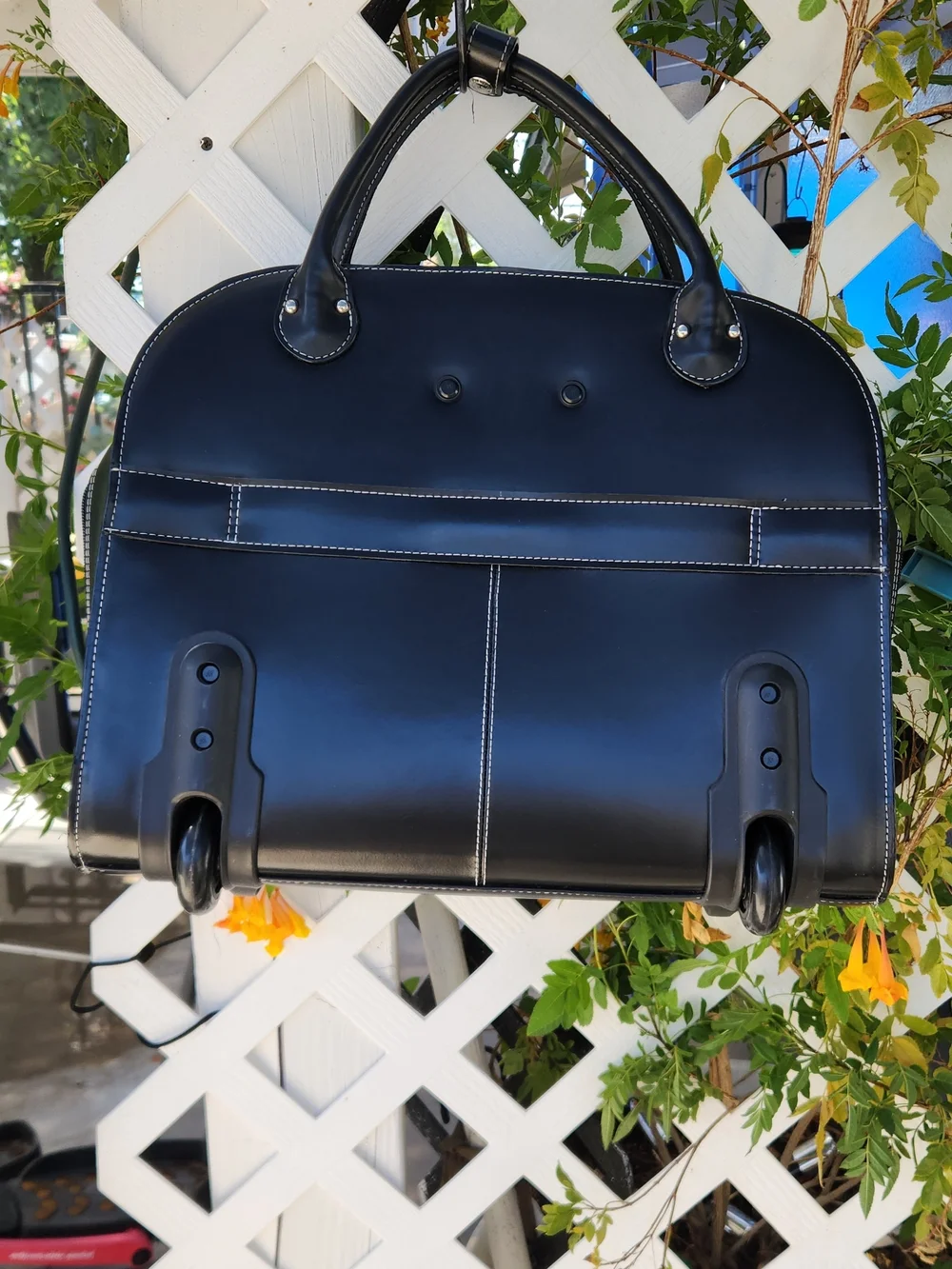 McKlein Edgebrook Leather Wheeled Laptop Briefcase - Picture 6 of 8